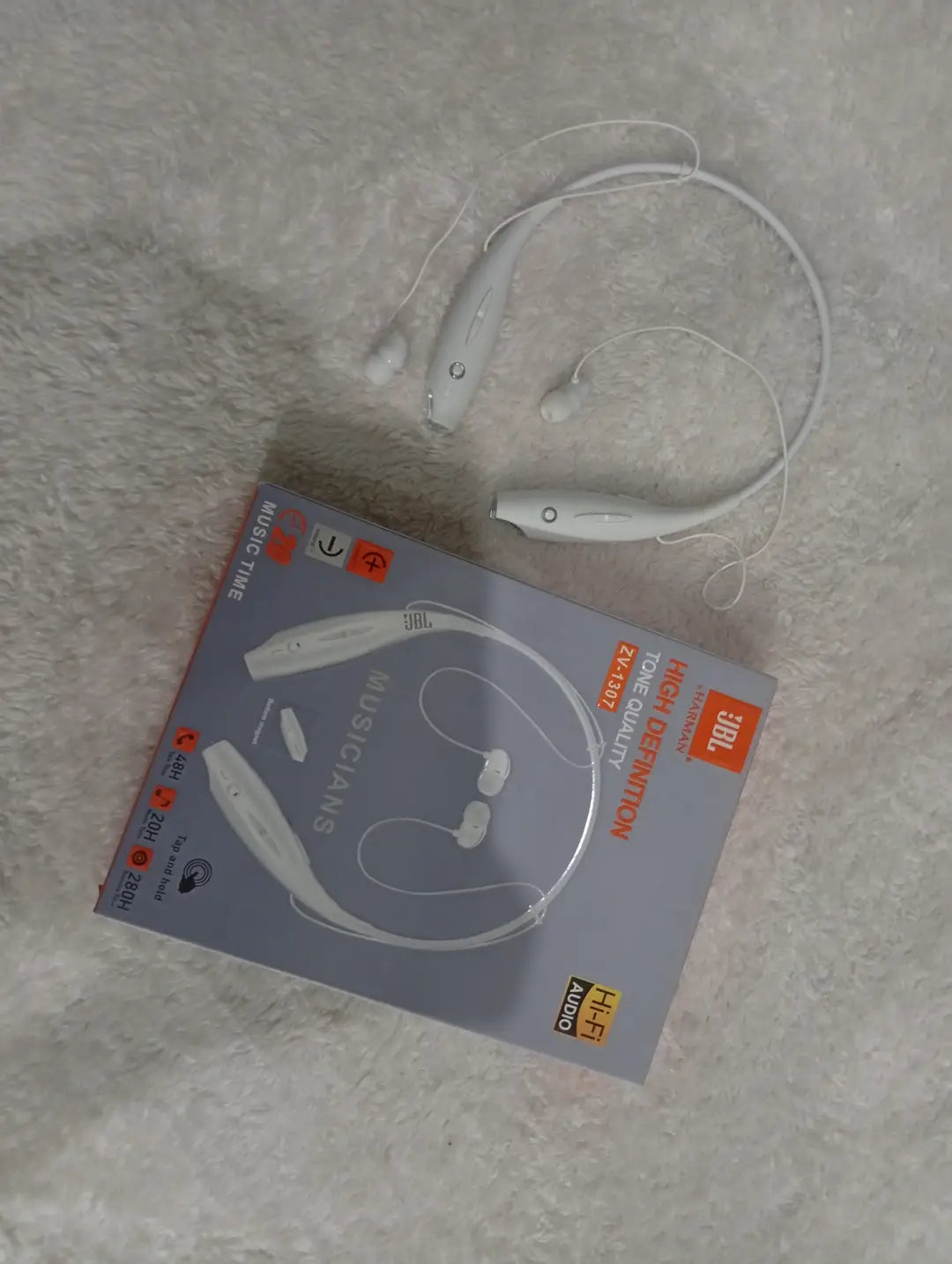 White Wireless Neckband